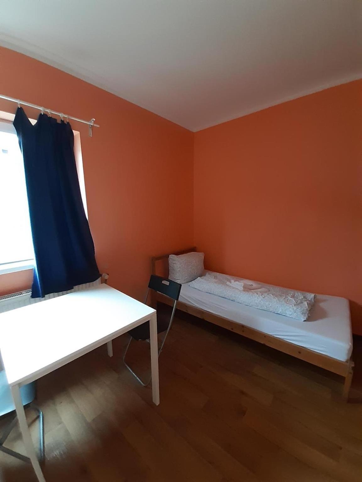 Budget Allach & Tub 19a * Munich