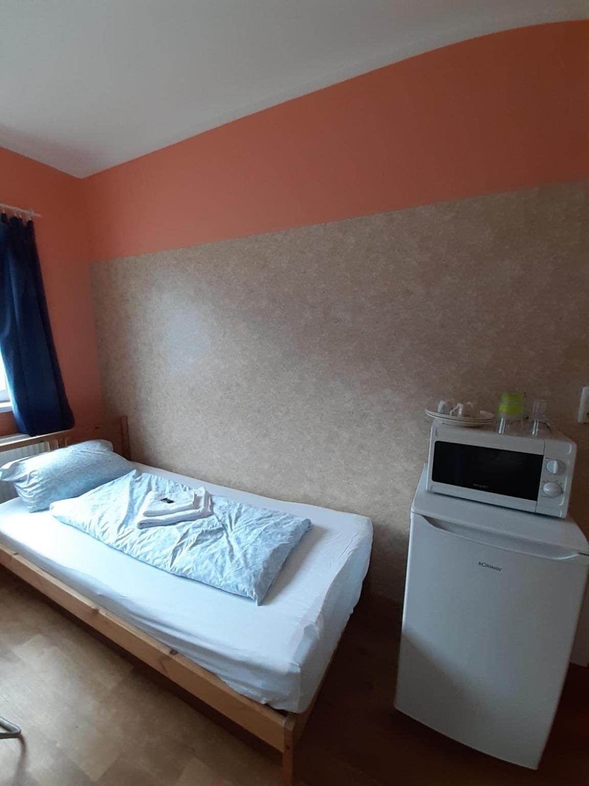 Budget Allach & Tub 19a Hostel Munich