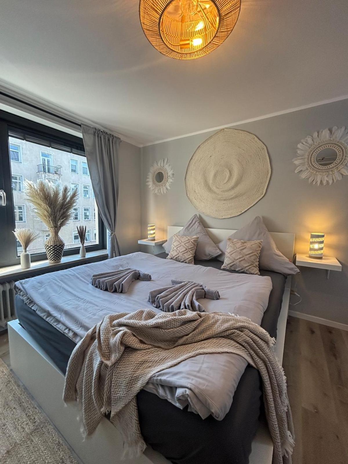 Bohemian Chic Selfie - Station Apartment Munich