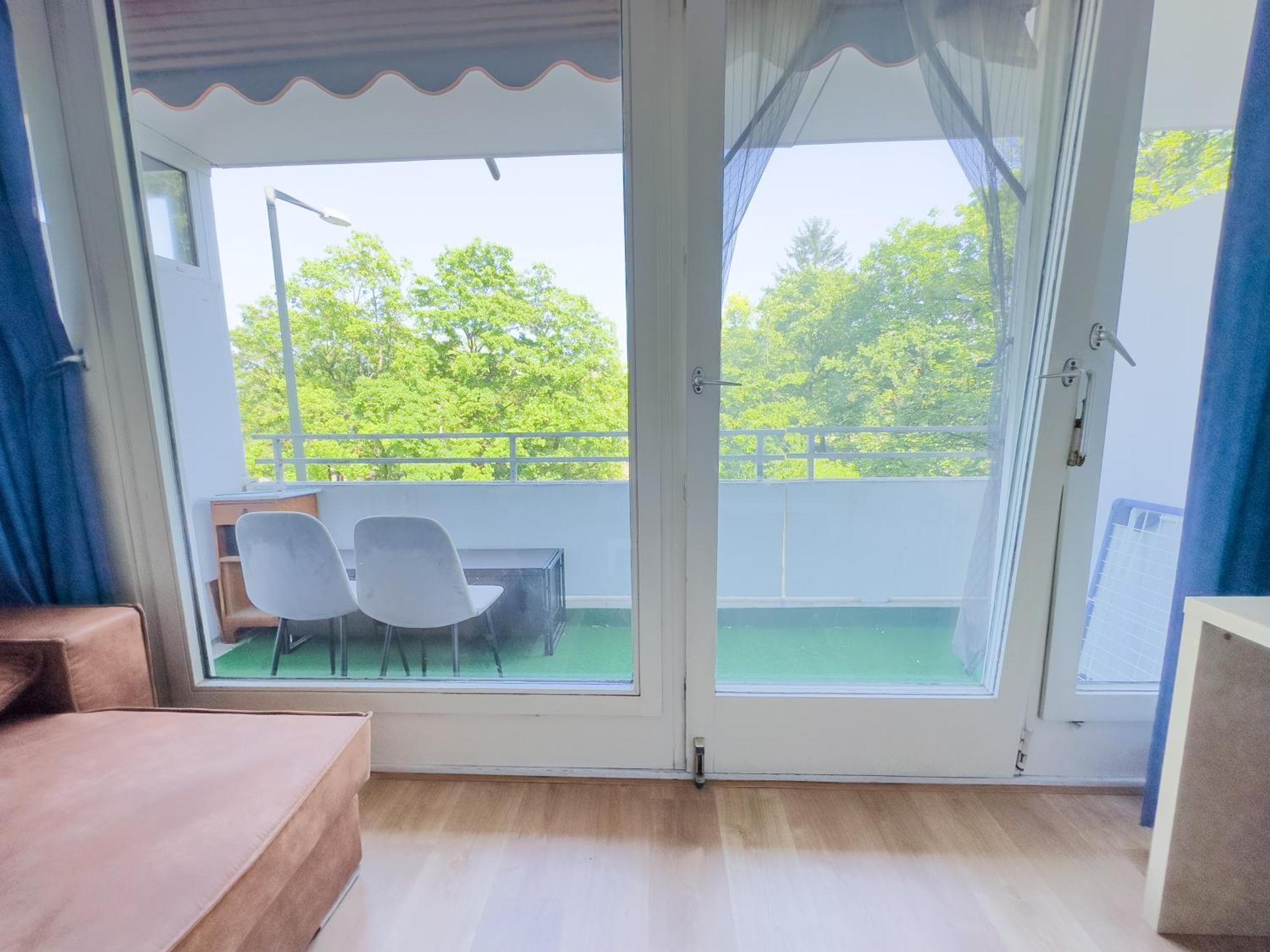 Ruhiges Apartment, Balkon, U-bahn Apartamento Munique