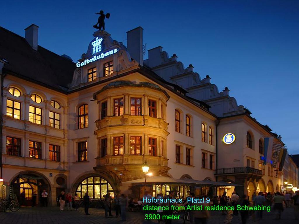 Artist Schwabing Apartment Munich