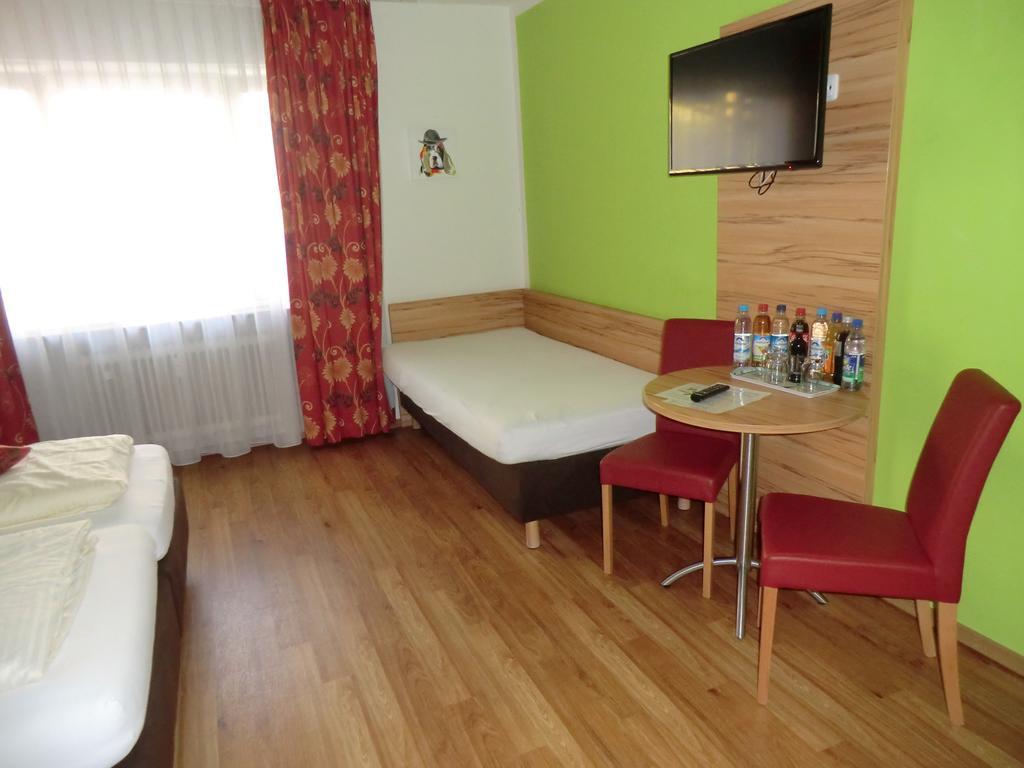 Haydn Guest house 2*