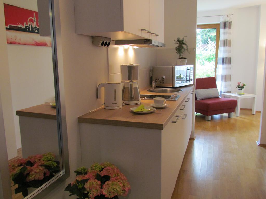 Apartment Amenity-garden-apartments *