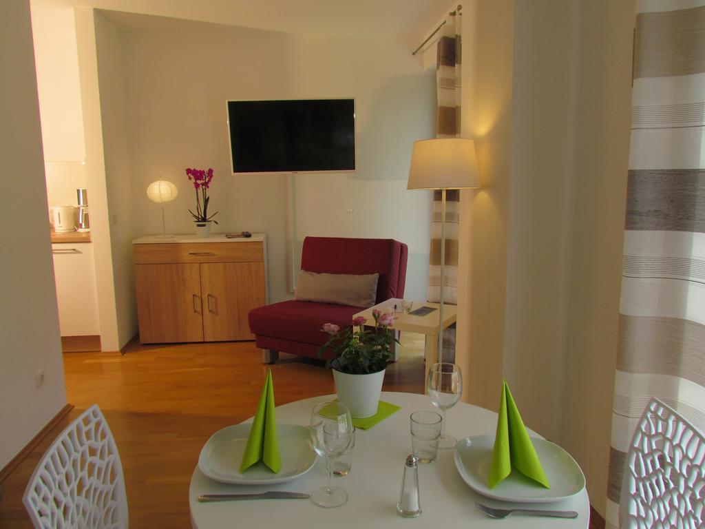 Apartment Amenity-garden-apartments