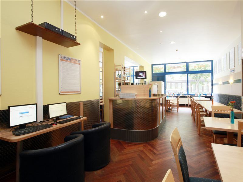 Hotel A&o Hauptbahnhof 2*