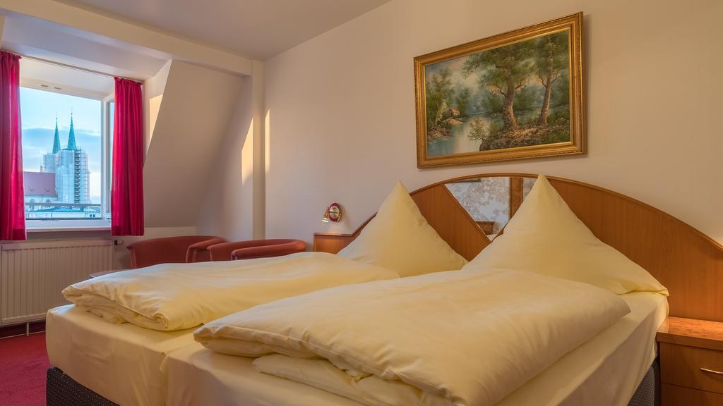 Bayernland Hotel