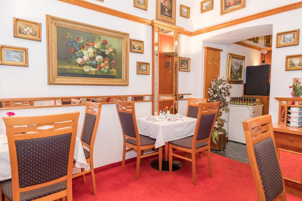 Bayernland Hotel 3*