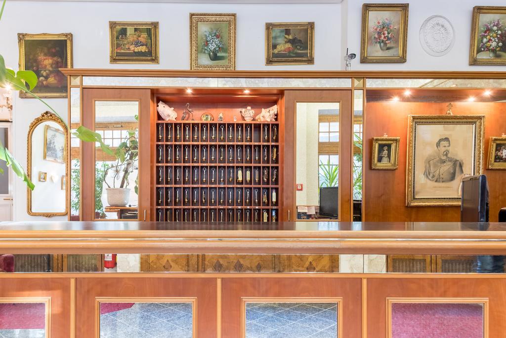 Hotel Bayernland 3*