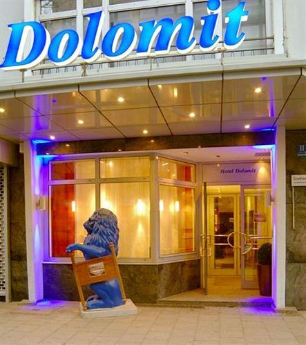 Hotel Dolomit Munich