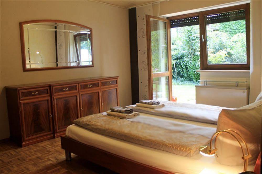 East Park Baumkirchner Str 18 Apartment