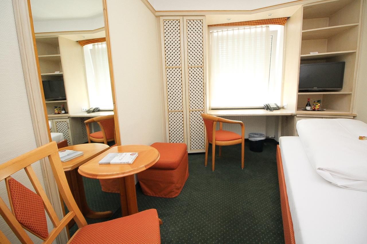 Hotel Leopold 3*