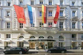 Mandarin Oriental, Hotel