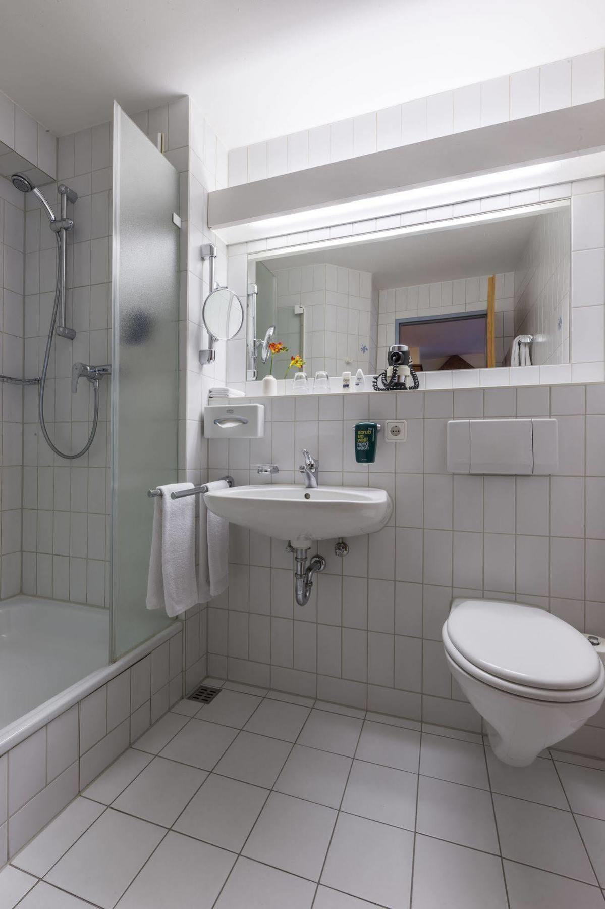 Ana Living By Arthotel Ana Hotel