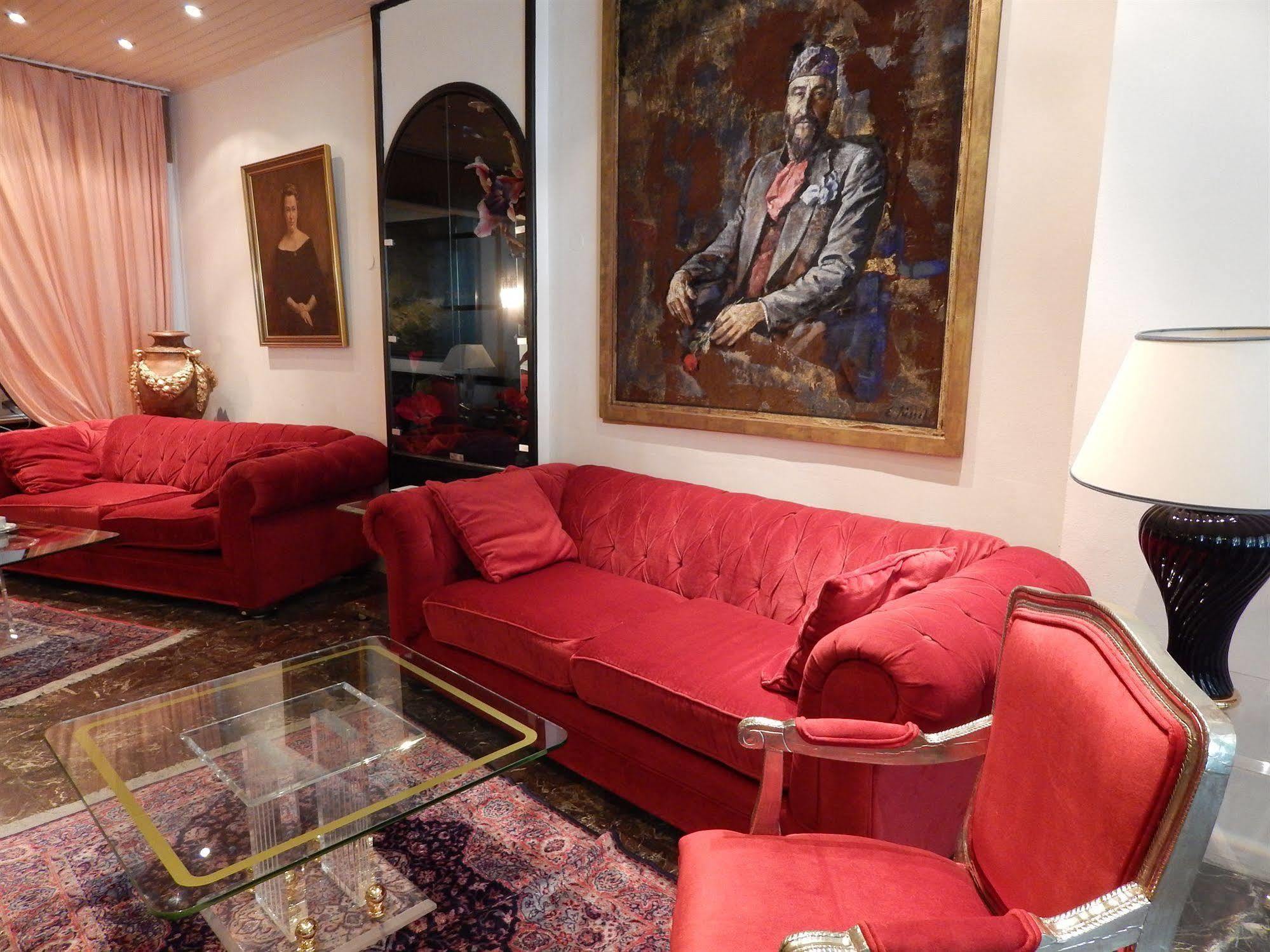 Montree Hotel