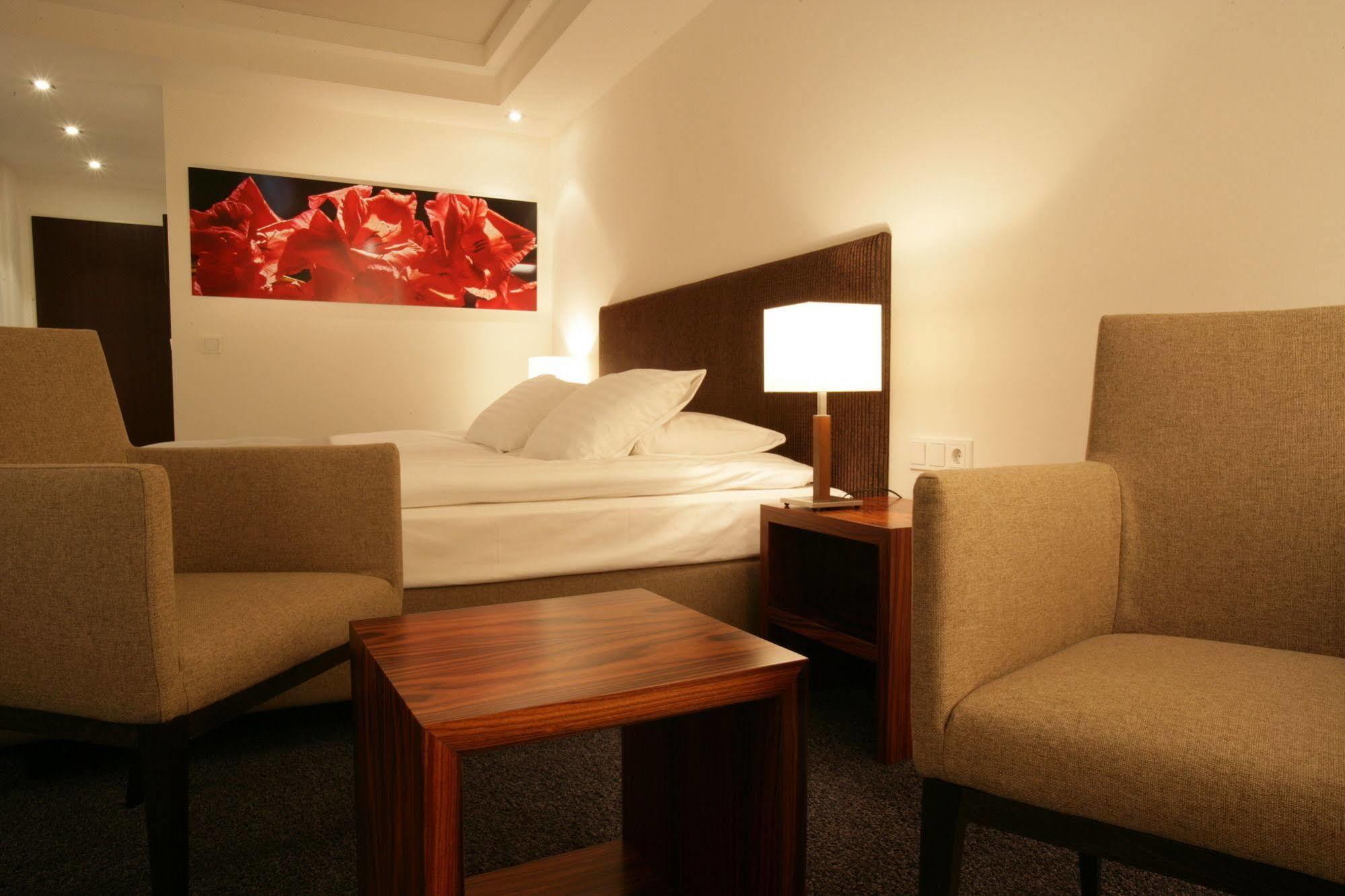 Erzgiesserei Europe 4* Munich