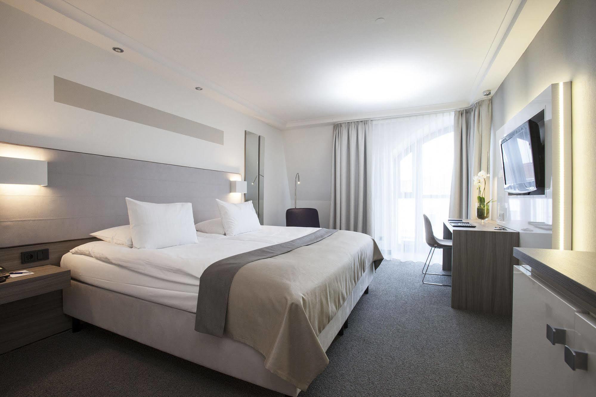 Erzgiesserei Europe 4* Munich