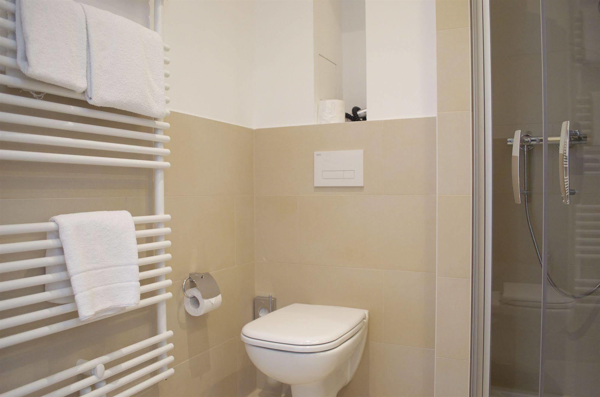 Augusten 3* Munich