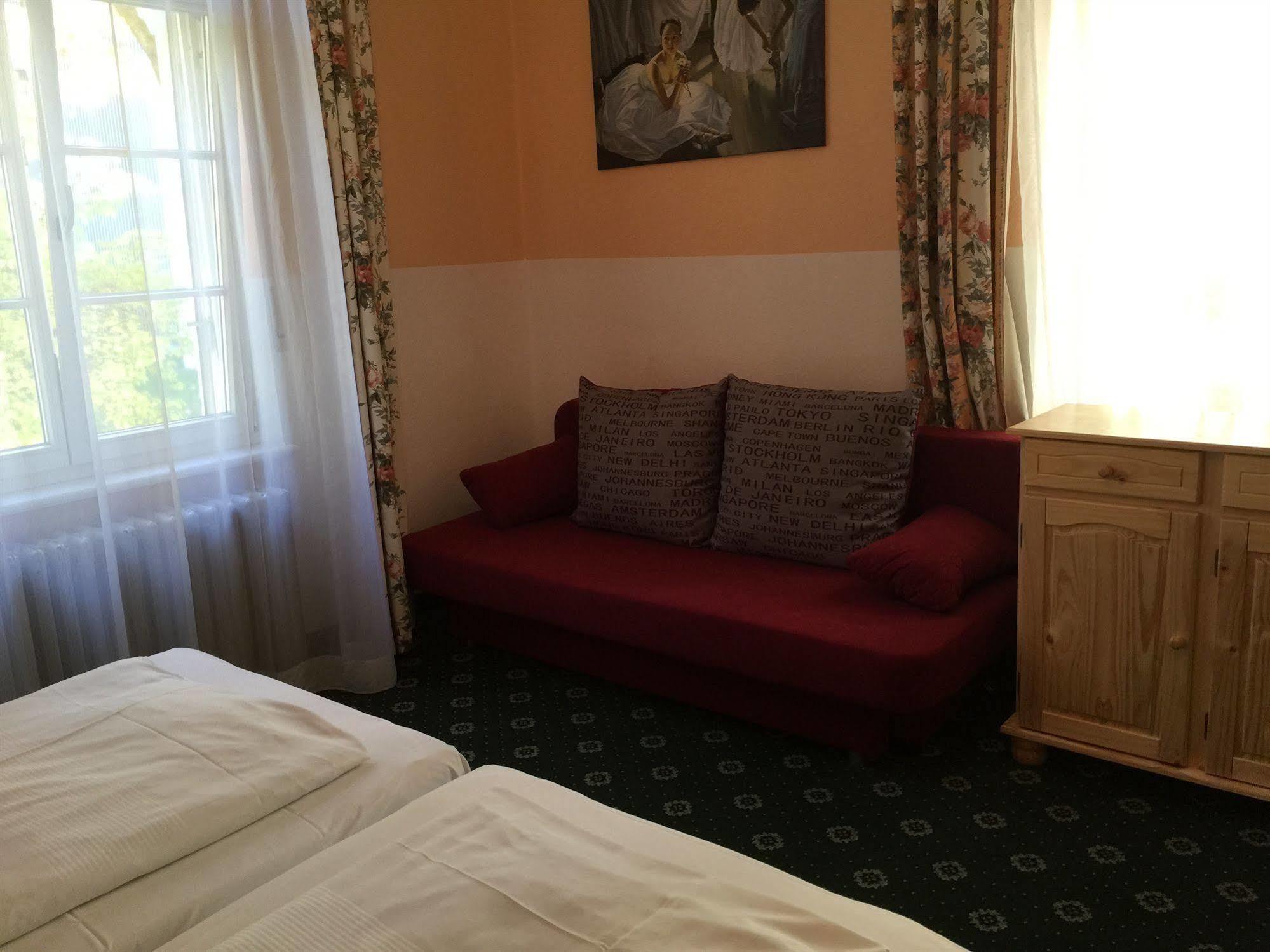 Galleria Hotel 3*