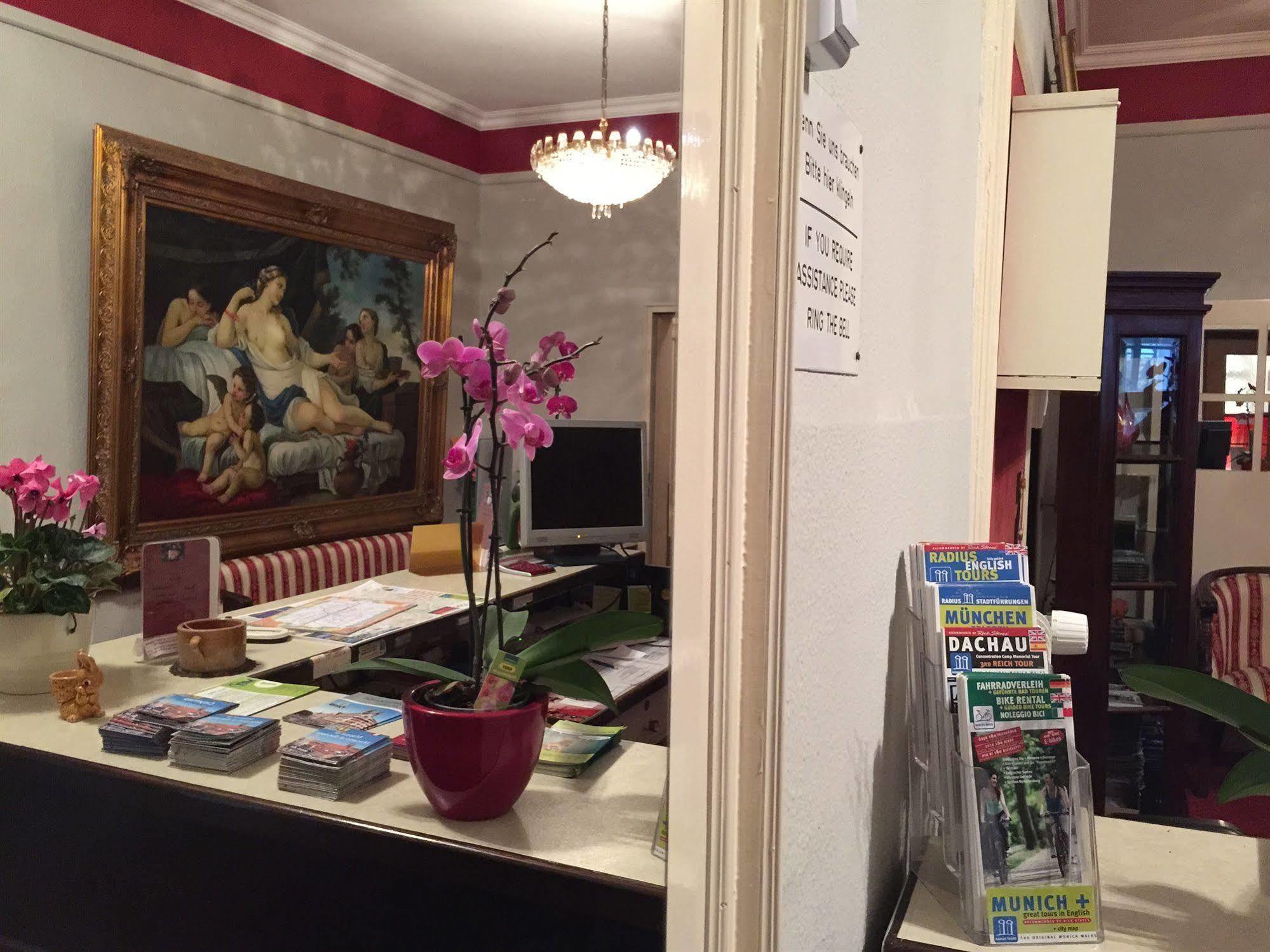Galleria Hotel 3*