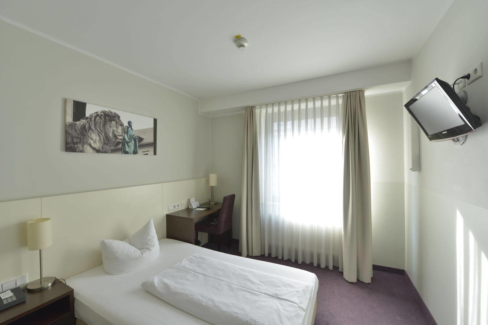 Hotel Dolomit