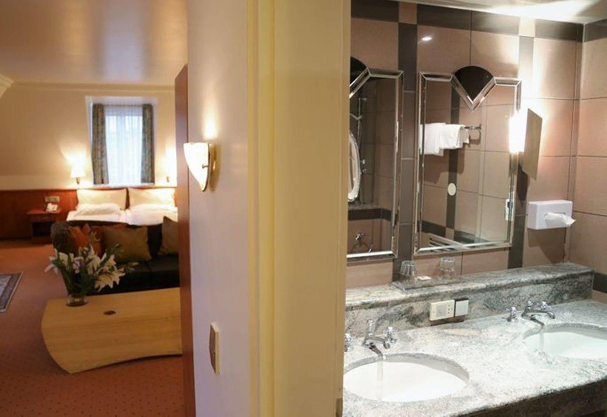 Asam 4* Munich