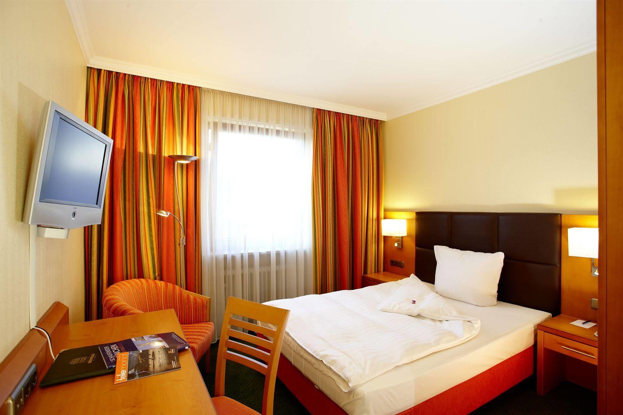 Gruenwald 3* Munich