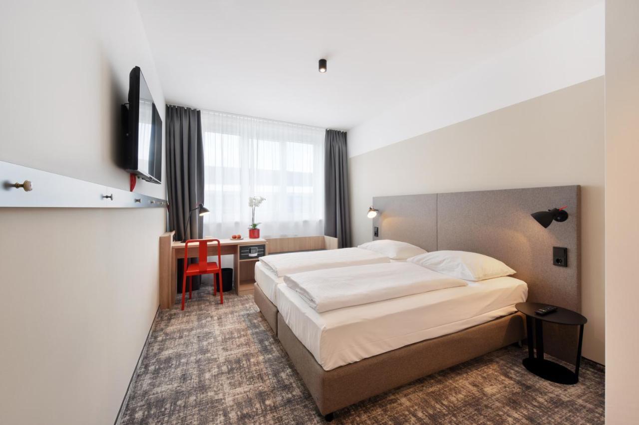 Wyndham Garden Messe 4* Munich
