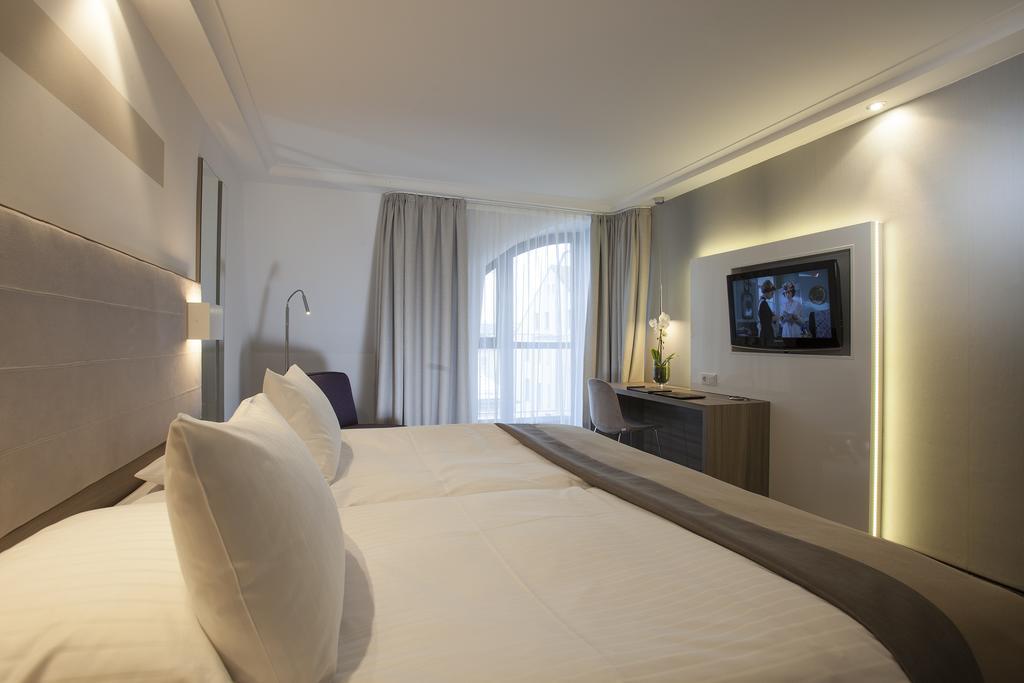 Erzgiesserei Europe 4* Munich