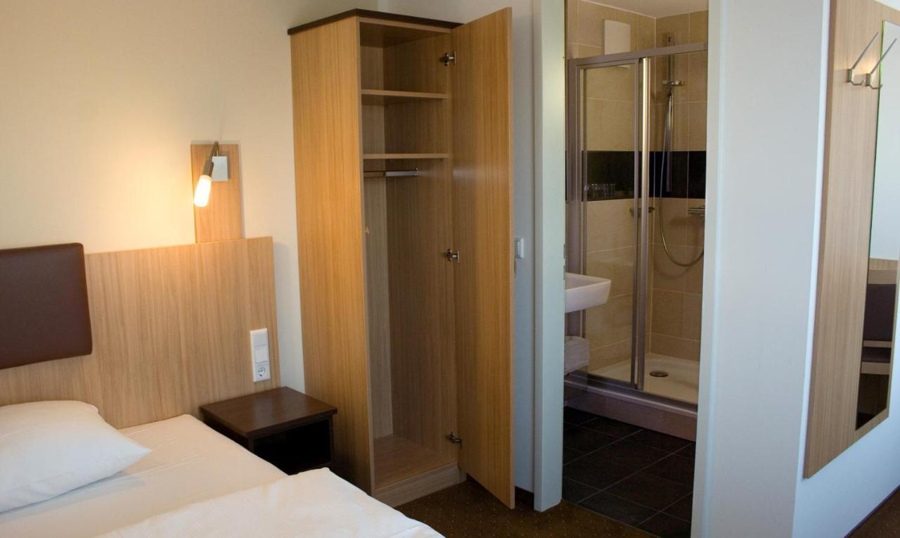 Hotel Ausbildungshotel St. Theresia Munich
