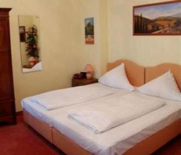 Galleria Hotel 3*