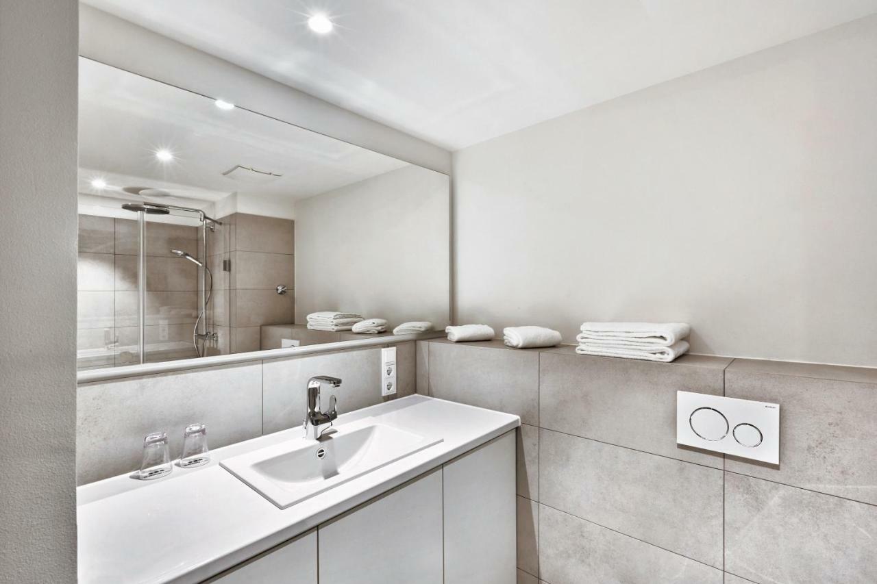 H.ome Serviced 3*