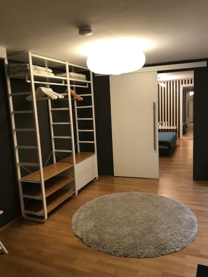 Design-apartment Close To Isar River Area - Centrally Located