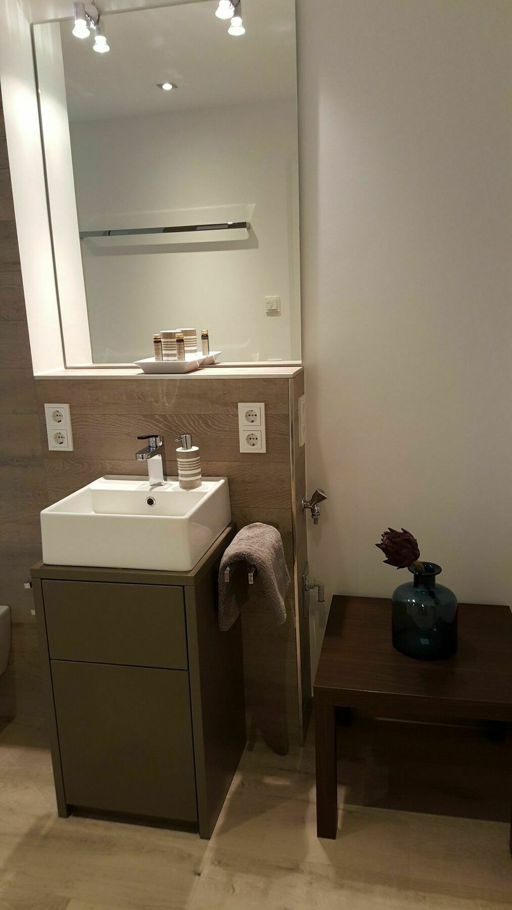 Apartment Apartment Home Suite Home *