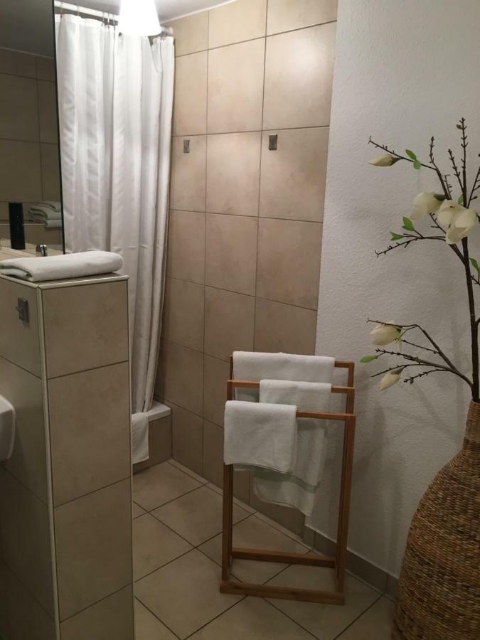 Casa de hóspedes Eberl Feldmoching 2*