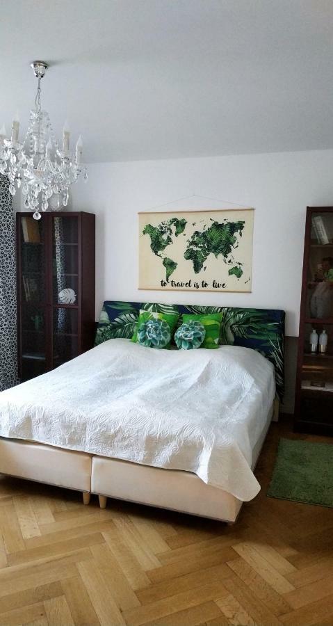 Namelos Apartment *