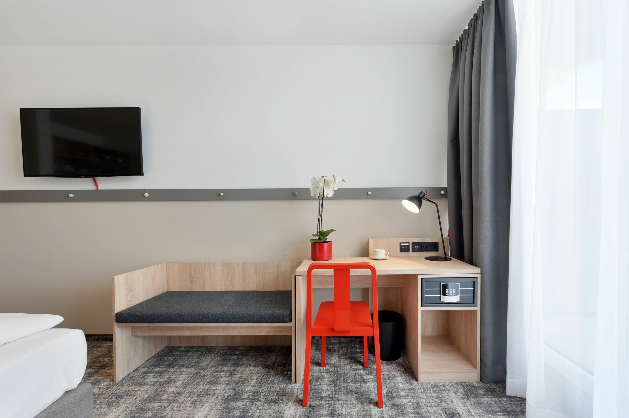 Wyndham Garden Messe Hotel 4*