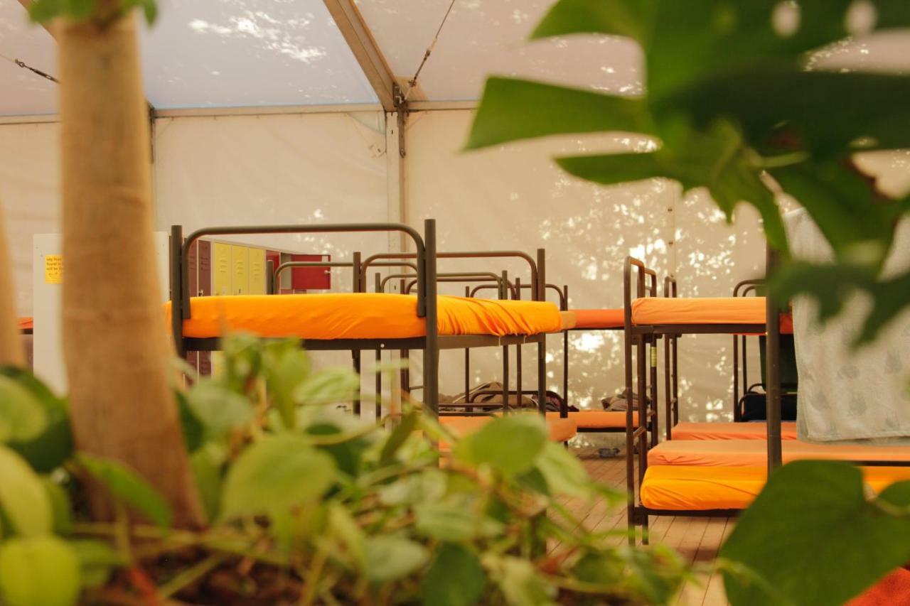 The Tent - Youth Only - Buchung Leider Nur Bis 30 Jahre Moeglich! * Munich