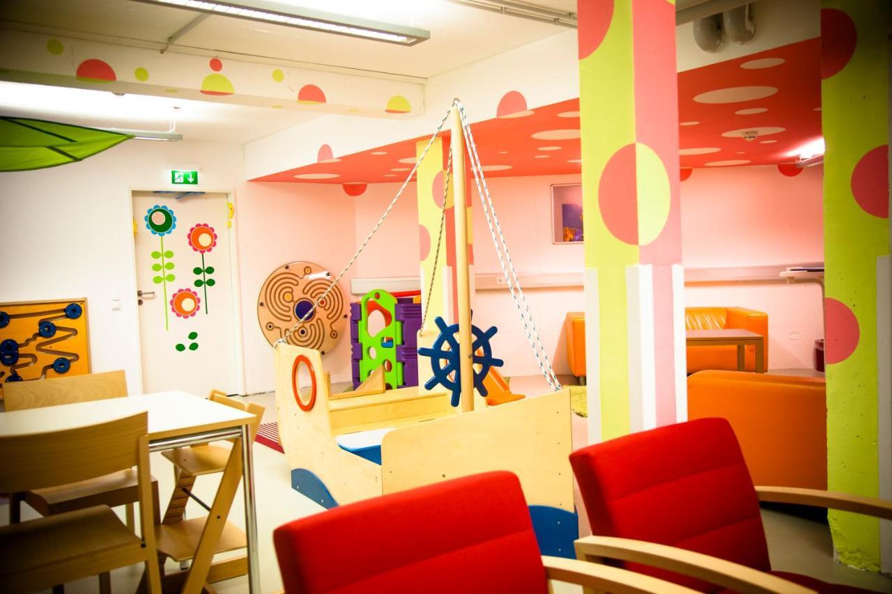 Hi Park Youth Hostel *