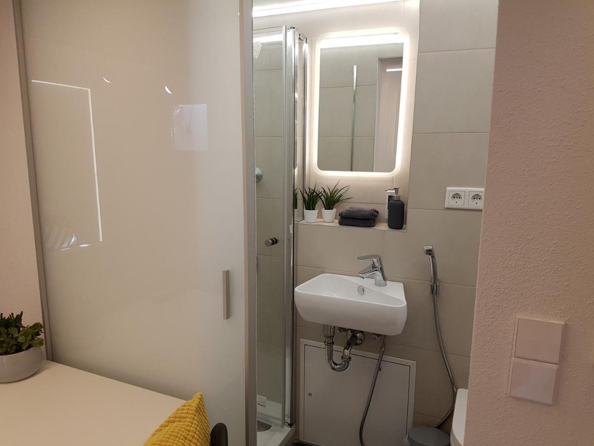 Souterrain Solln 20min Oktoberfest/zentrum Apartamento Munique