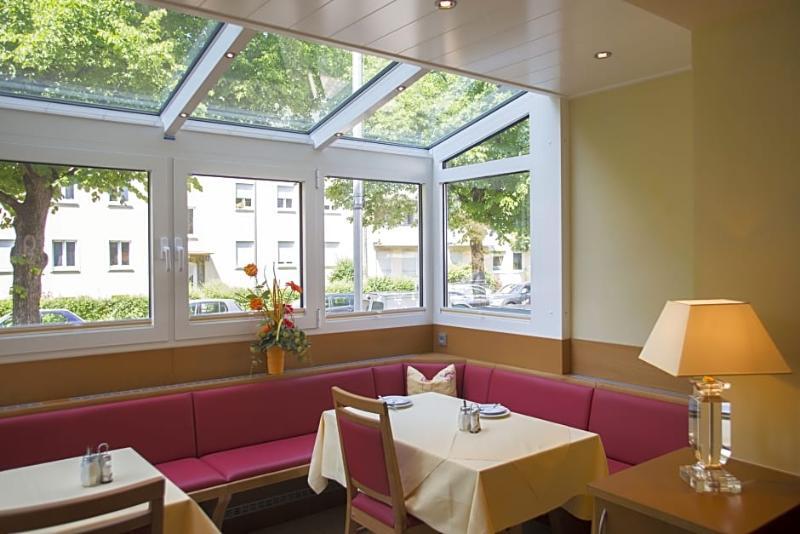 Hotel Kriemhild Am Hirschgarten