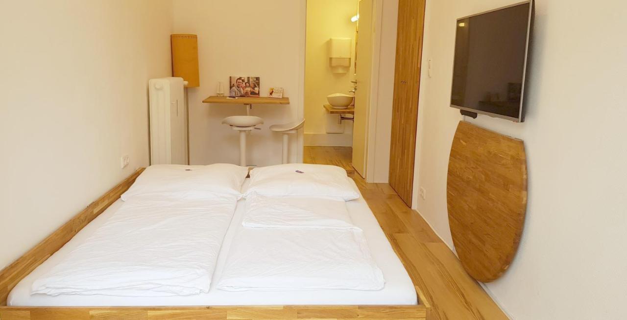 Hotelroom Style Moosach U3 S1 Apartment Munich
