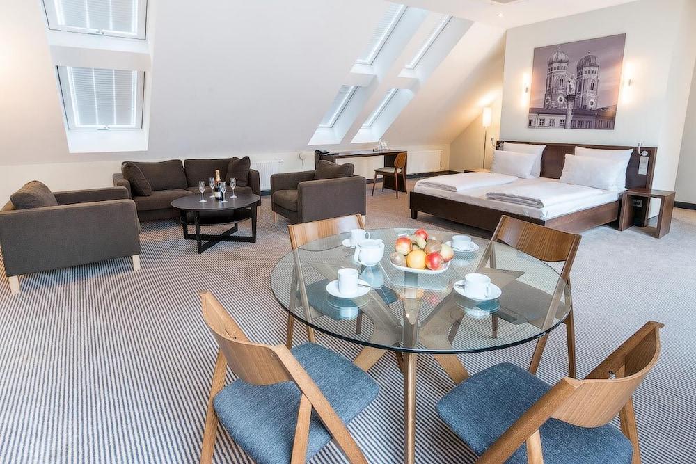 Augusten 3* Munich