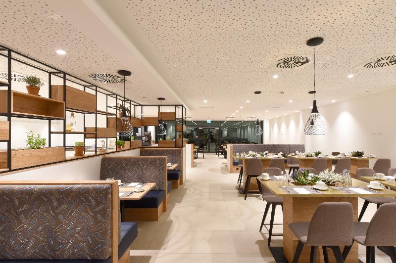 Wyndham Garden Messe 4* Munich