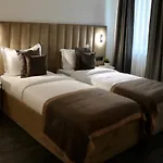 Bayer\'S City Hotel