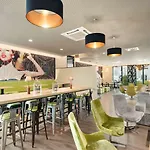 Super 8 By Wyndham Munich City North