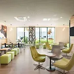 Super 8 By Wyndham Munich City North