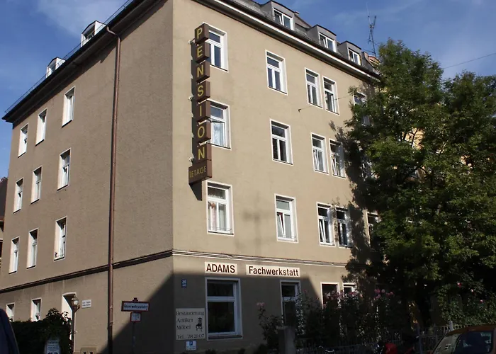Hotel Pension Schmellergarten