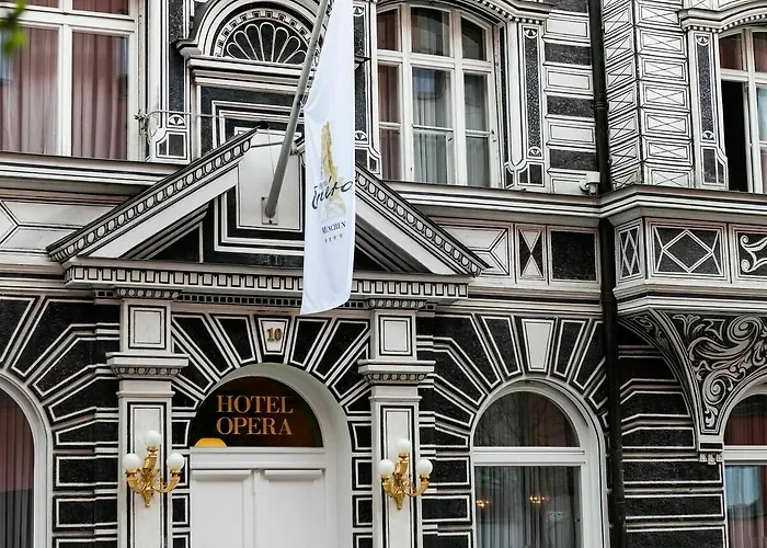 Hotel Opera
