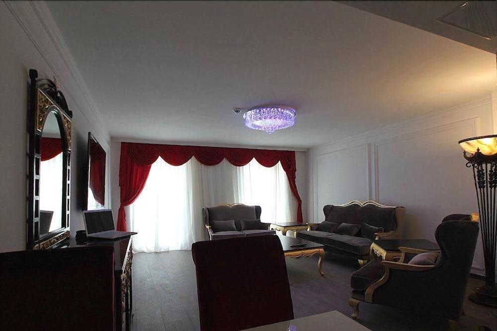 Kavun 3* Munique