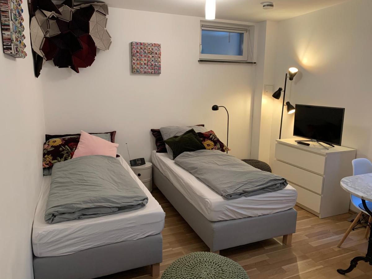 Apartment Helle Souterrainwohnung Mit Komfort *